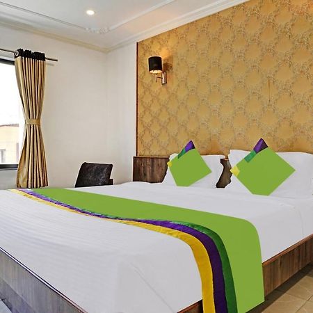 Treebo Varsha Palace ออรังกาบัด ภายนอก รูปภาพ