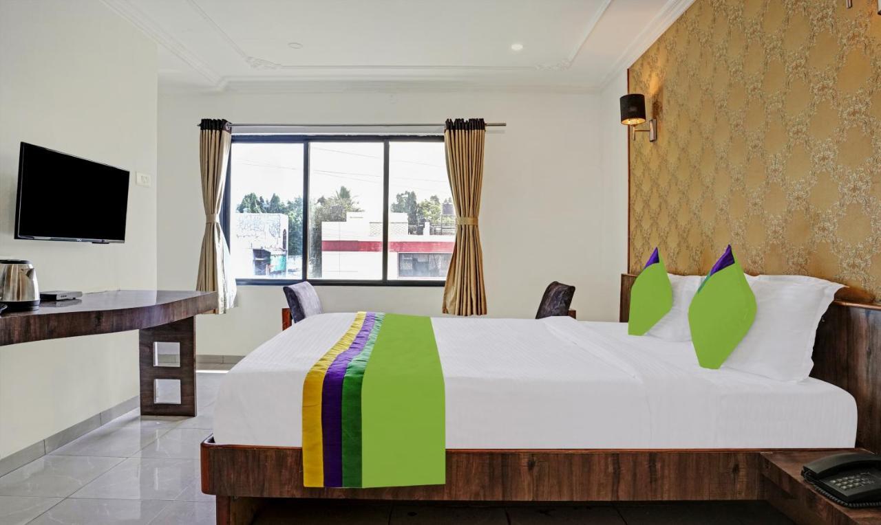 Treebo Varsha Palace ออรังกาบัด ภายนอก รูปภาพ