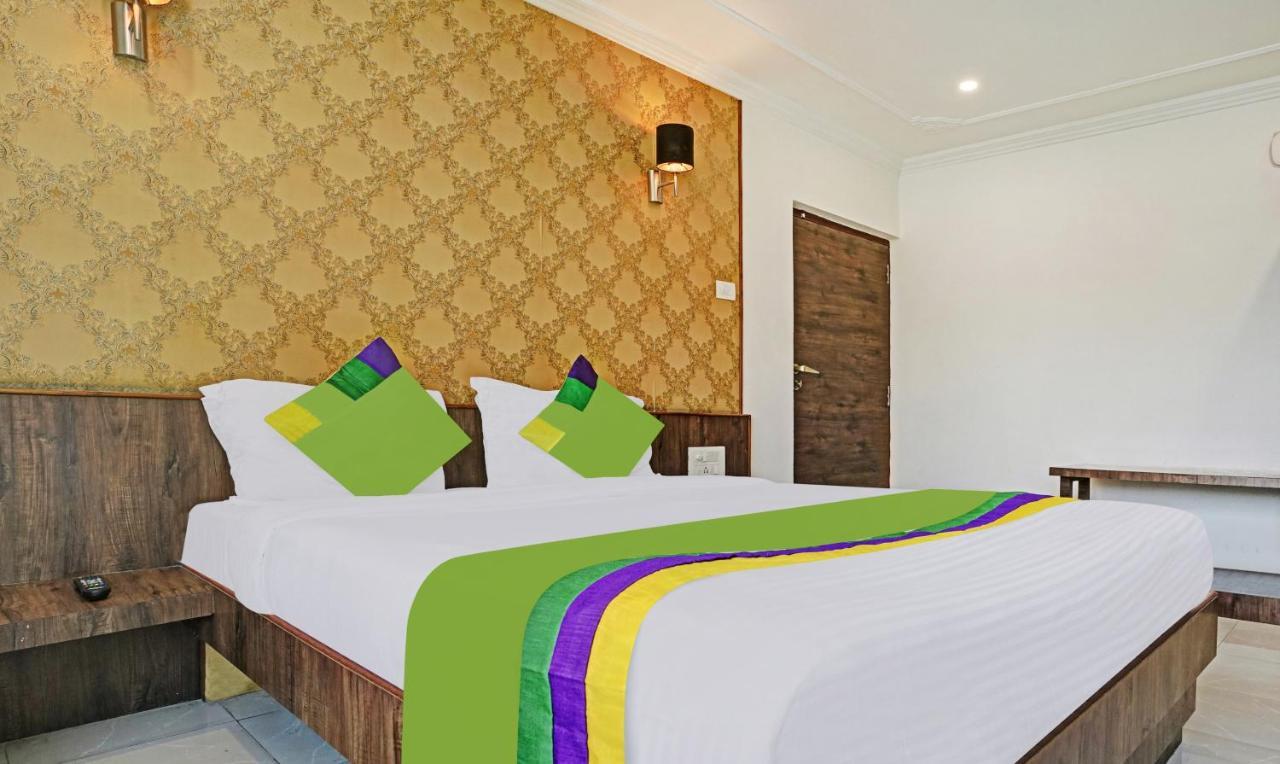 Treebo Varsha Palace ออรังกาบัด ภายนอก รูปภาพ