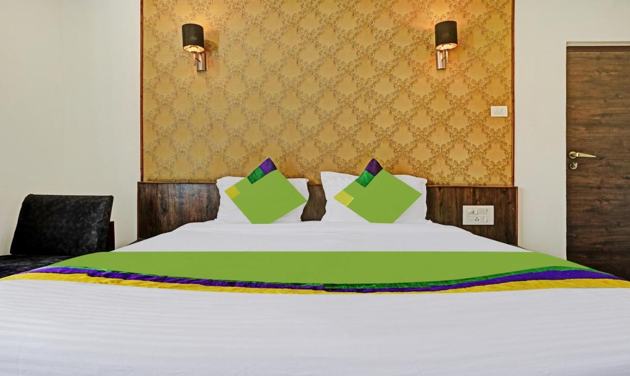 Treebo Varsha Palace ออรังกาบัด ภายนอก รูปภาพ