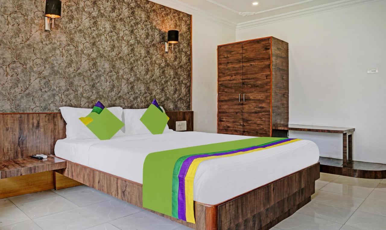 Treebo Varsha Palace ออรังกาบัด ภายนอก รูปภาพ